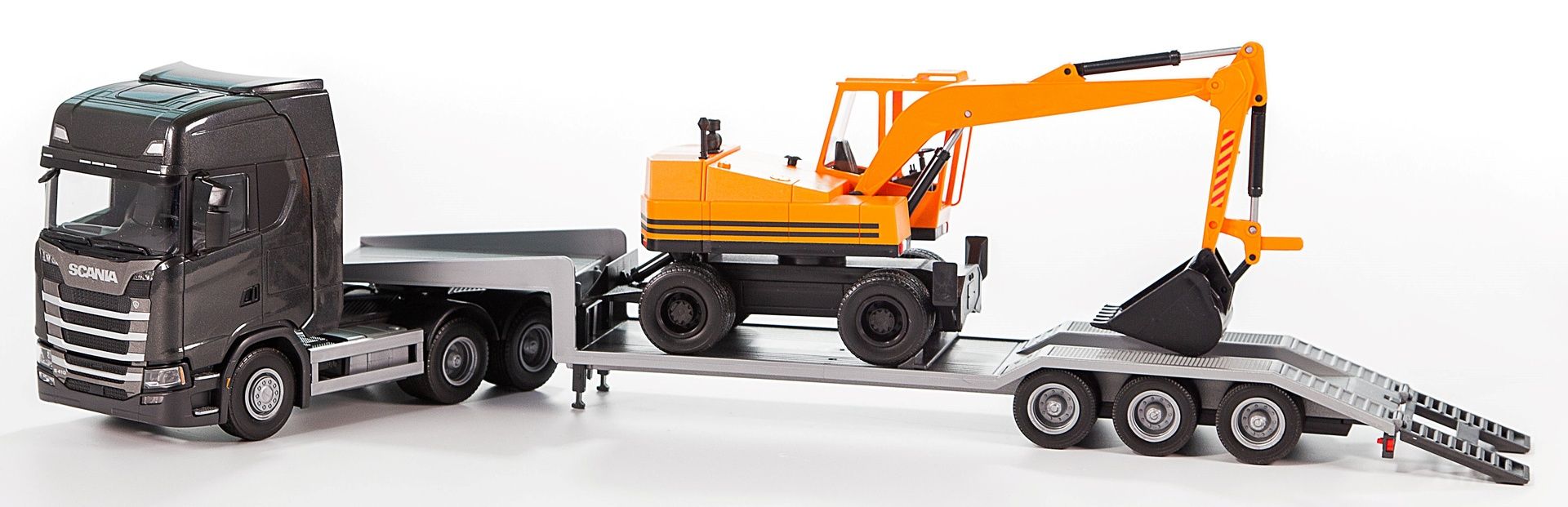 EMEK Scania S lavetti 68 cm ja Oranssi kaivuri