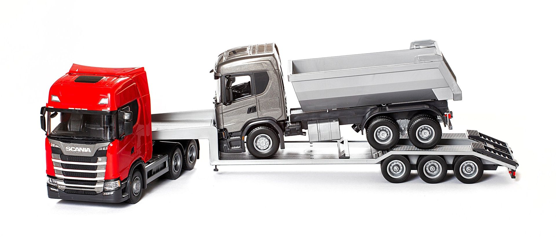 EMEK Scania CS lavetti 68 cm ja Scania G500 maansi