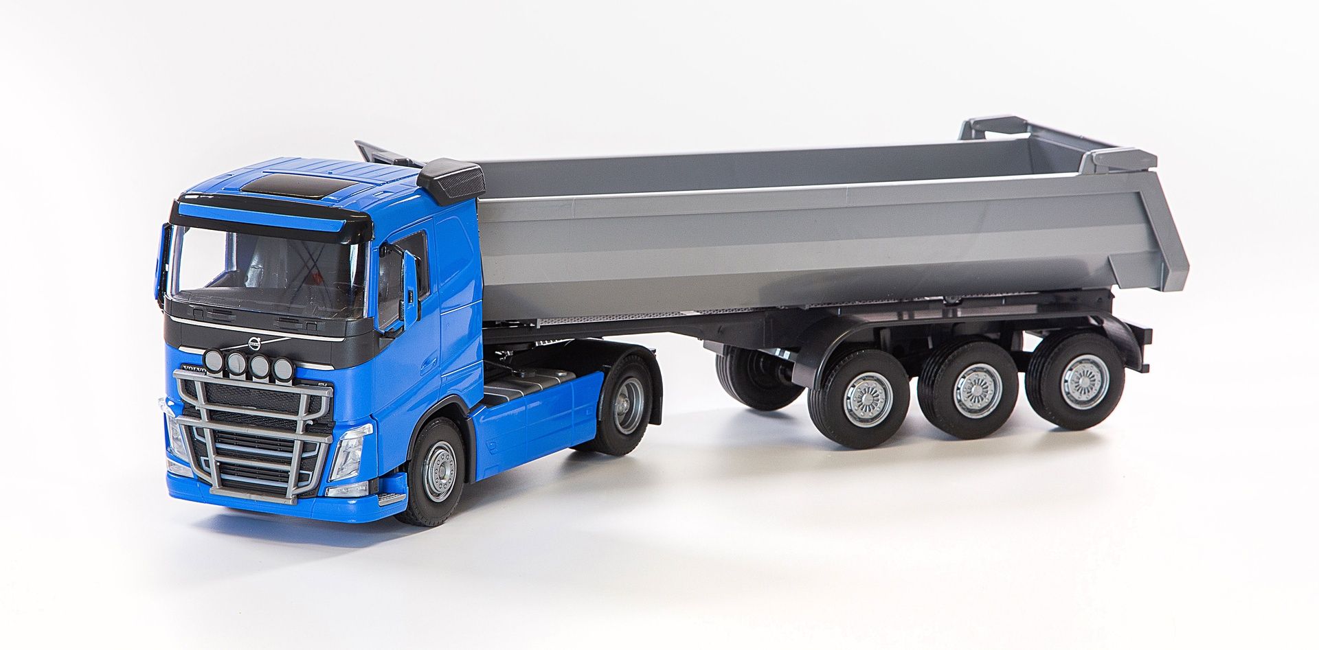 EMEK Volvo FH hiekkapuoliperärekka, 50 cm