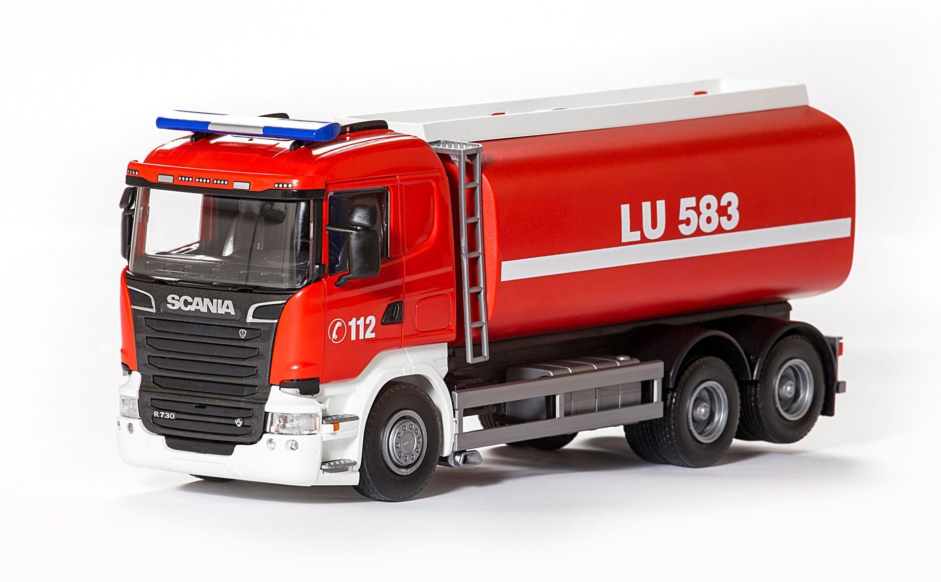 EMEK Scania Säiliö- ja Paloautolajitelma, 33 cm